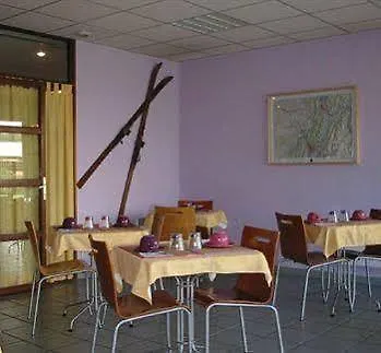 Sejours & Affaires Marie Curie Апарт-отель 2*