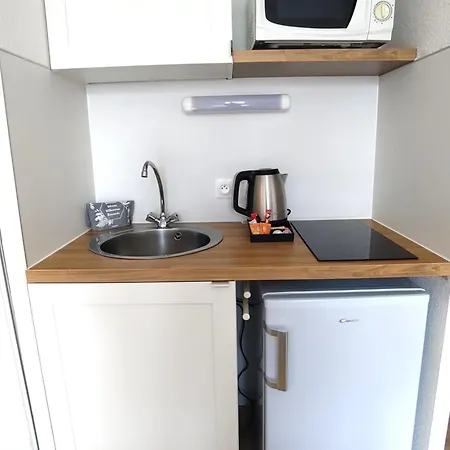 公寓式酒店 塞祖尔阿菲尔格勒诺布尔马里库里酒店 2*