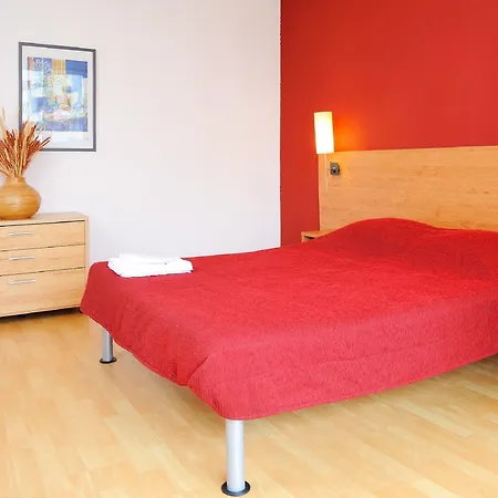 塞祖尔阿菲尔格勒诺布尔马里库里酒店