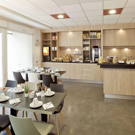 塞祖尔阿菲尔格勒诺布尔马里库里酒店