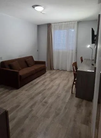 Aparthotel Sejours & Affaires Marie Curie Grenoble