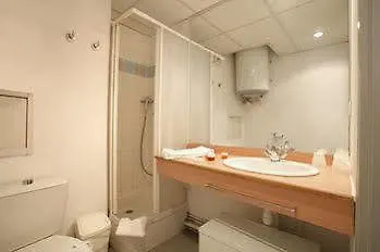 公寓式酒店 塞祖尔阿菲尔格勒诺布尔马里库里酒店 2*