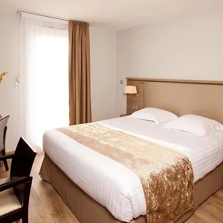 Sejours & Affaires Marie Curie Apart Otel 2*
