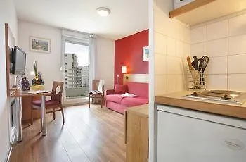 Aparthotel Sejours & Affaires Marie Curie 2*