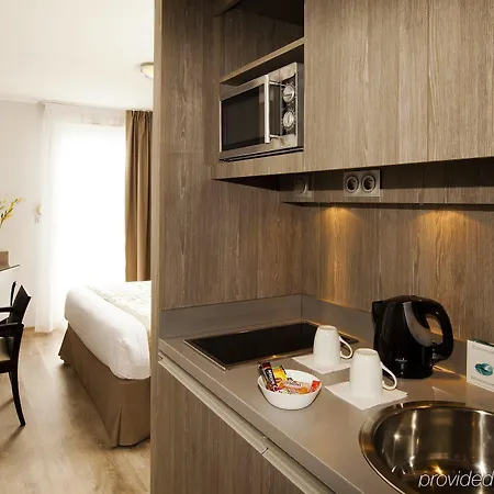 Aparthotel Sejours & Affaires Marie Curie