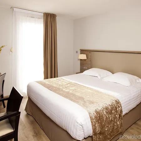 Sejours & Affaires Marie Curie Aparthotel 2*